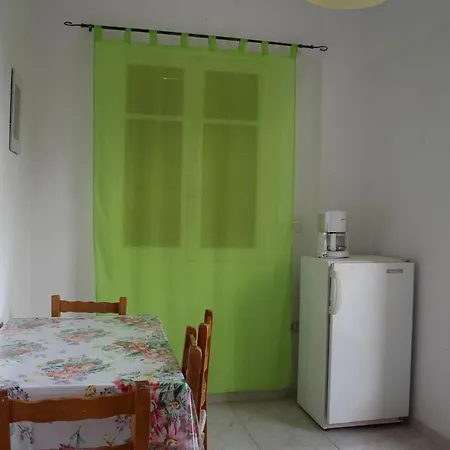 Spourgitis 3a Apartment Kompoi